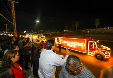 Disfrutaron más de 76 Mil personas impresionante Desfile Navideño de más de 250 carros alegóricos