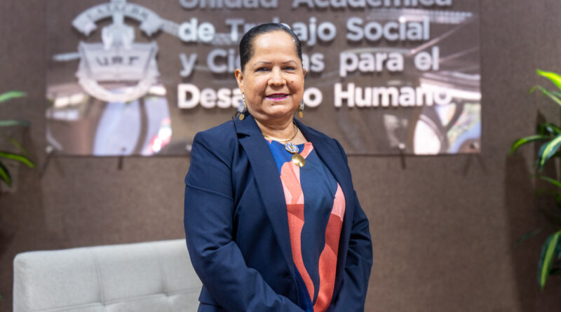 Colabora la UAT en iniciativa para incluir al trabajador social en la educación