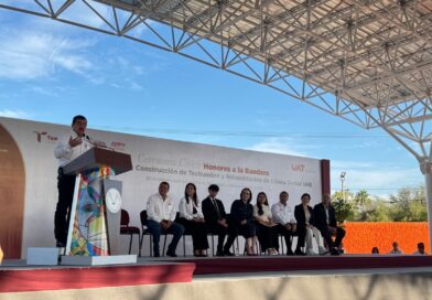 La UAT y gobierno de Nuevo Laredo entregan obras a universitarios