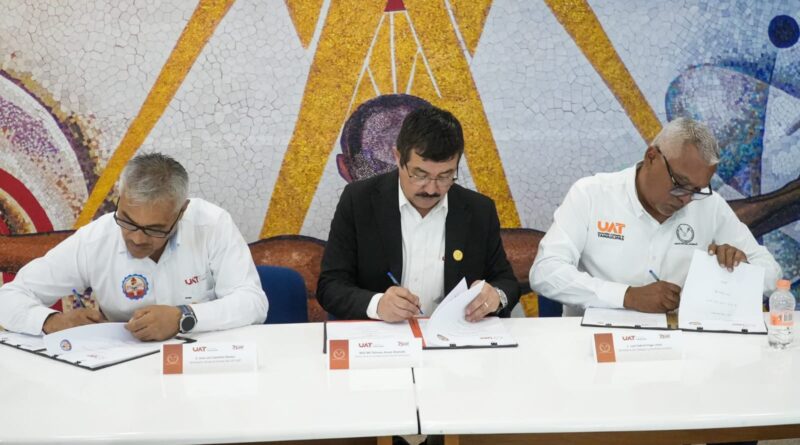 Concreta la UAT acuerdos en beneficio de sus trabajadores