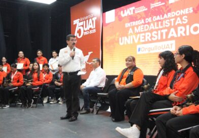 Entrega rector el galardón “Orgullo UAT” tras desempeño histórico de medallistas universitarios