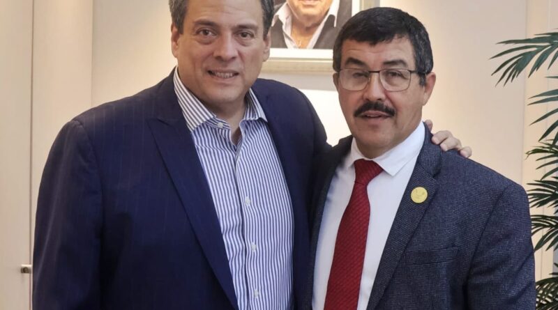 UAT y CMB estrechan lazos para impulsar el boxeo universitario UAT y CMB estrechan lazos para impulsar el boxeo universitario