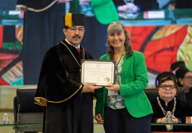 Reconoce la UAT a universitarios por su excelencia y humanismo Reconoce la UAT a universitarios por su excelencia y humanismo