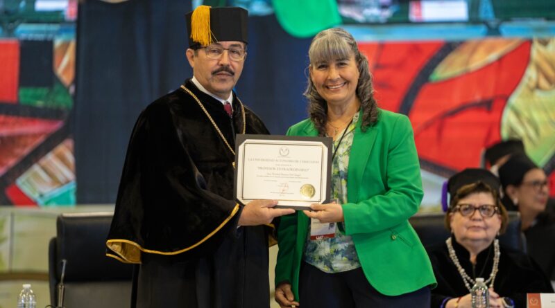 Reconoce la UAT a universitarios por su excelencia y humanismo Reconoce la UAT a universitarios por su excelencia y humanismo