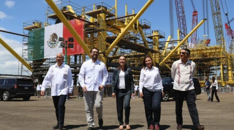 Acompaña Américo Villarreal a Claudia Sheinbaum en conmemoración de la Expropiación Petrolera