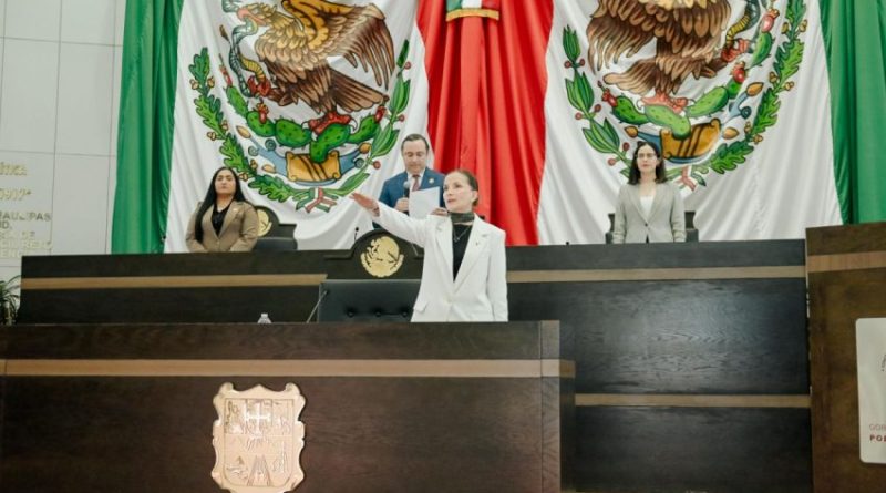 Comparece secretaria de Economía ante el Congreso; destaca visión humanista en la política económica del gobernador