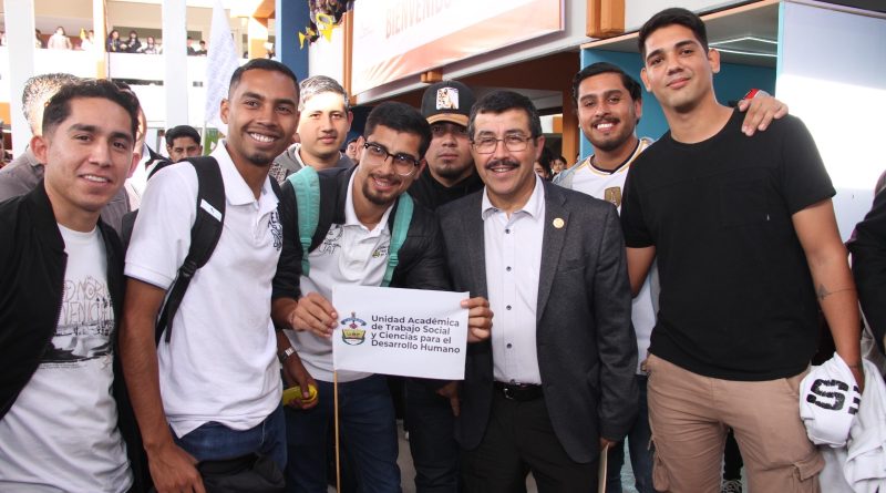 Reafirma rector de la UAT compromiso con la comunidad estudiantil