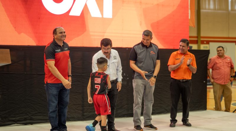 El rector Dámaso Anaya consolida el éxito de la primera Copa UAT de Básquetbol