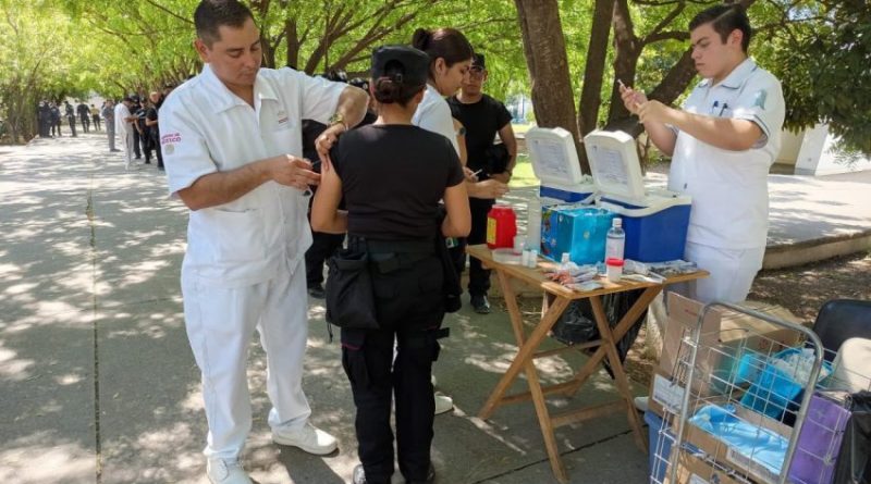 Lleva el ISSSTE jornada de vacunación a la SSPT