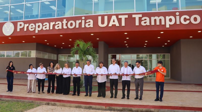 Reconoce Américo Villarreal calidad y pertinencia de la nueva Prepa UAT Tampico