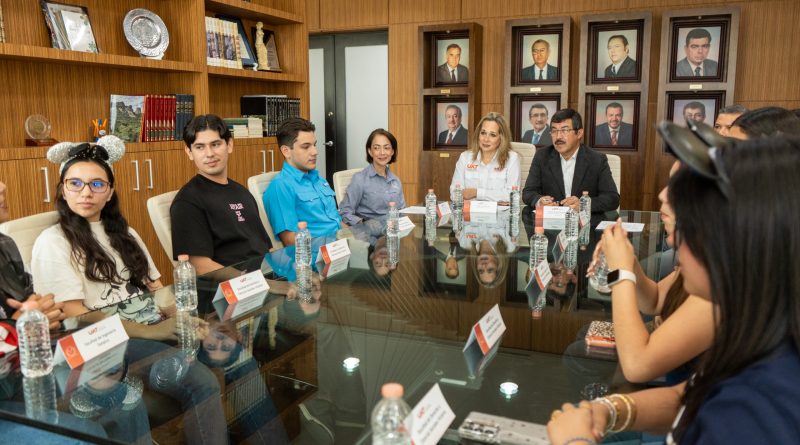 Afianza UAT movilidad internacional de estudiantes en el programa Disney 2026
