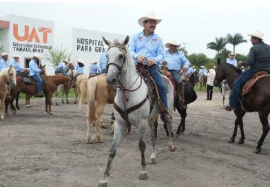 Fortalece rector de la UAT la unidad y las tradiciones en la FMVZ