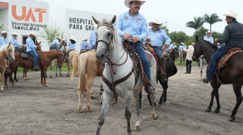 Fortalece rector de la UAT la unidad y las tradiciones en la FMVZ